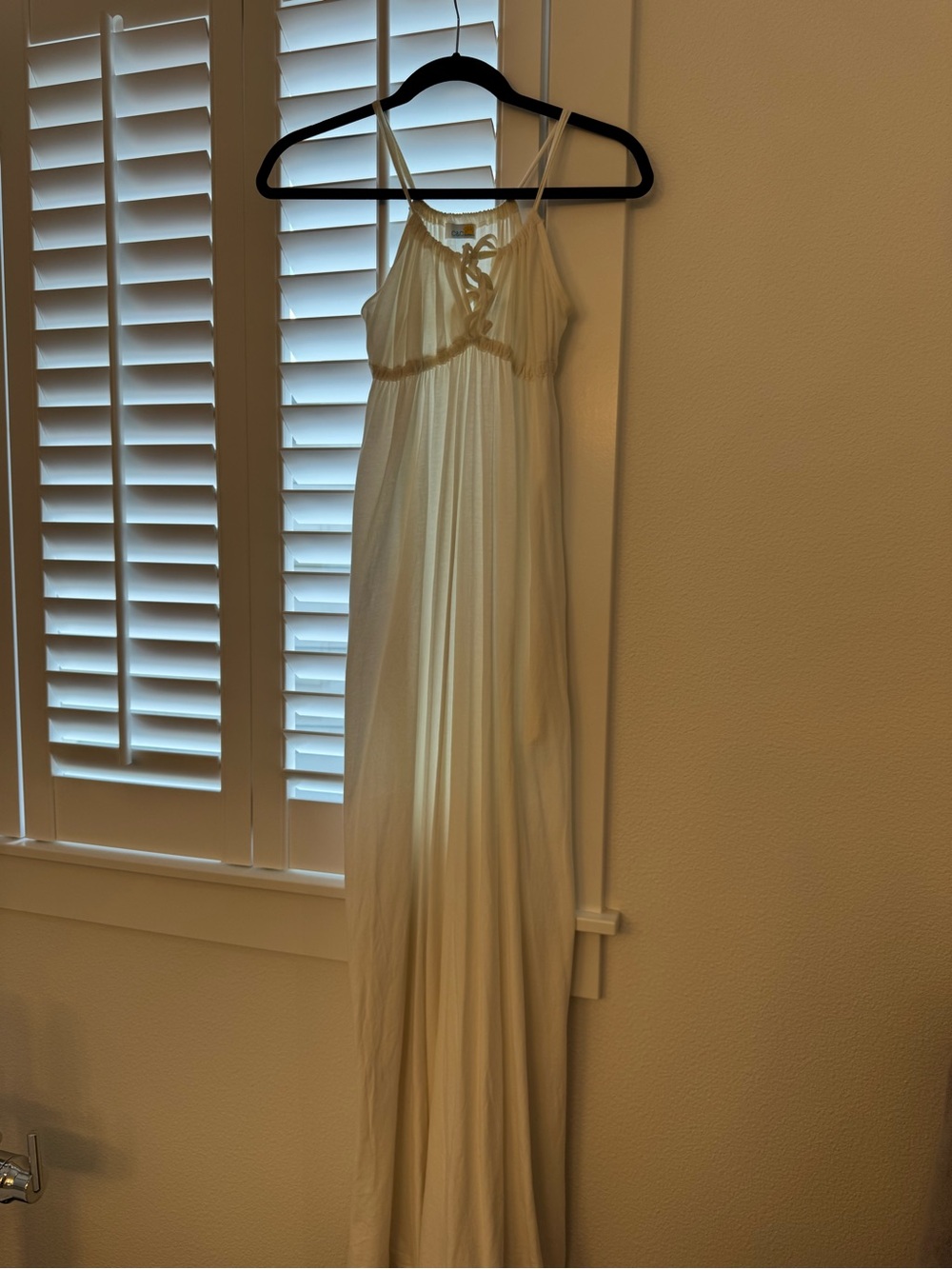 C&C California Cream Drawstring Maxi Dress